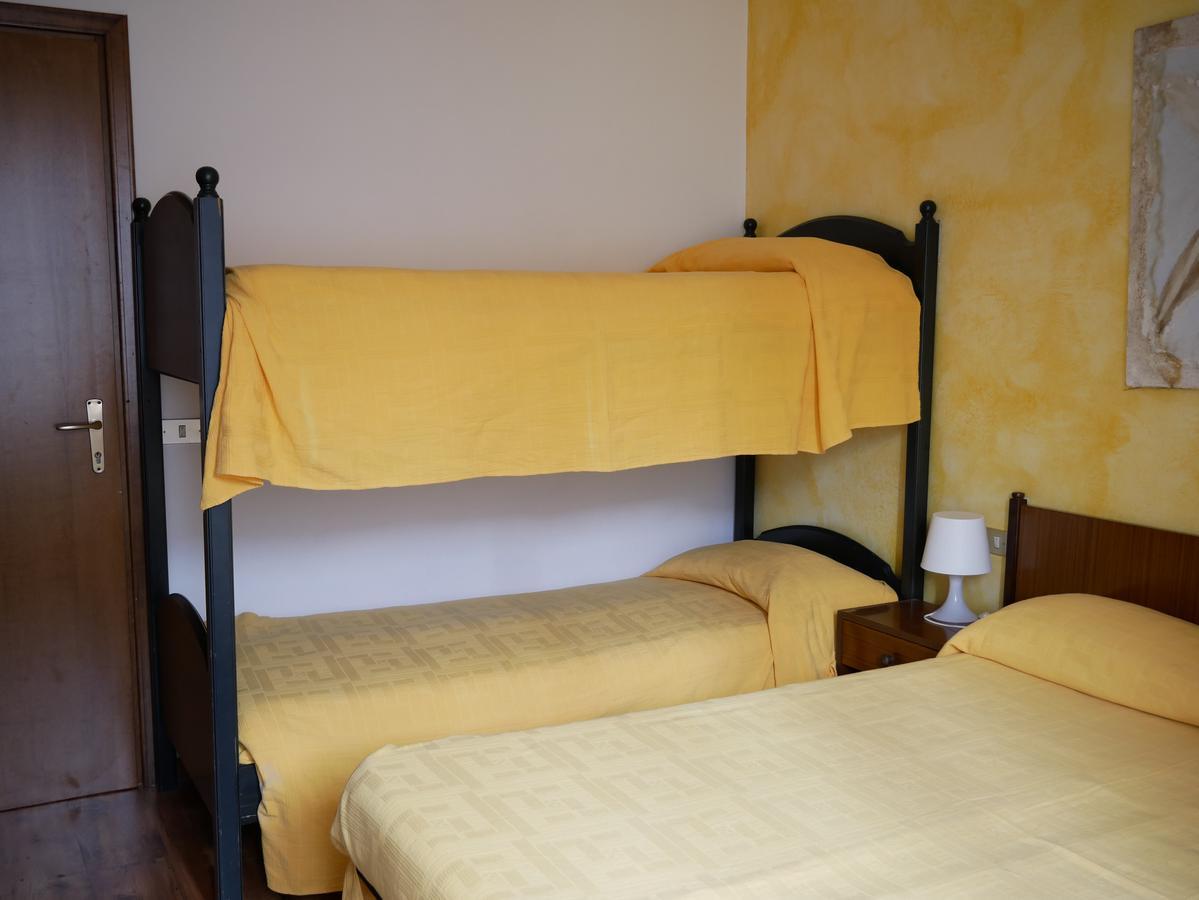 บีแอนด์บี เอเดลไวส์ Bed & Breakfast กัสตีโอเน เดลลา เปรโซลานา ภายนอก รูปภาพ