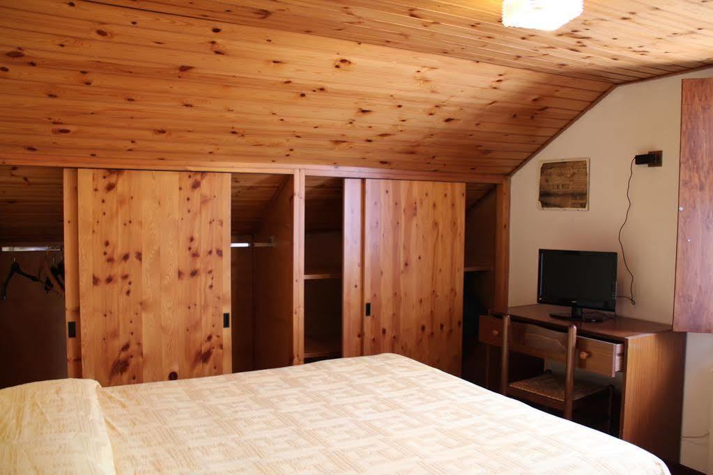 บีแอนด์บี เอเดลไวส์ Bed & Breakfast กัสตีโอเน เดลลา เปรโซลานา ภายนอก รูปภาพ